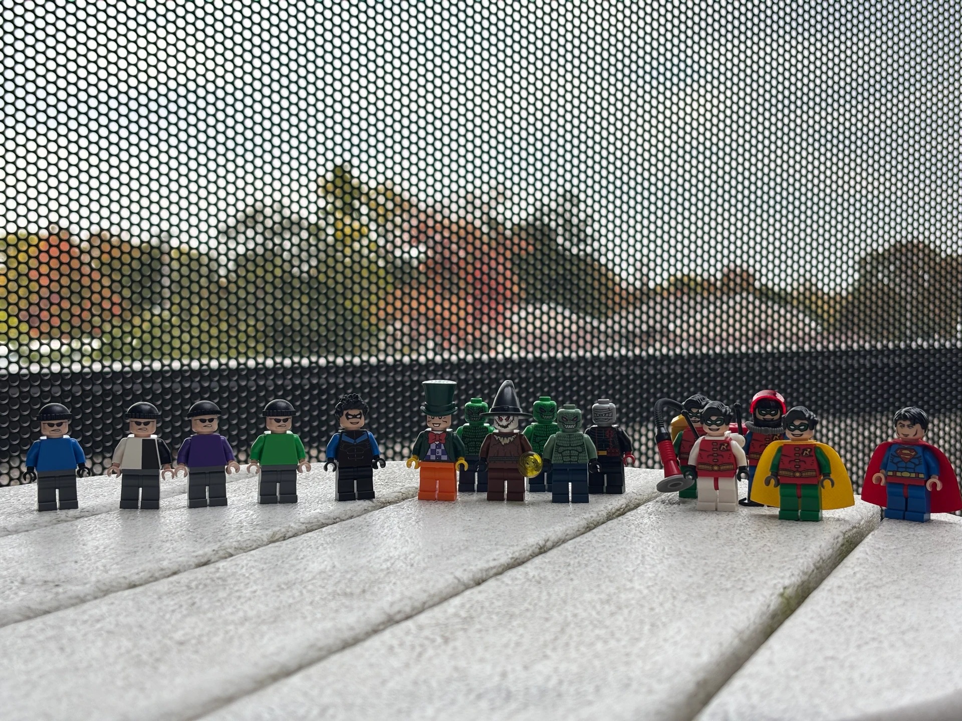 The Bricked-Up Customs LB1 minifigure lineup